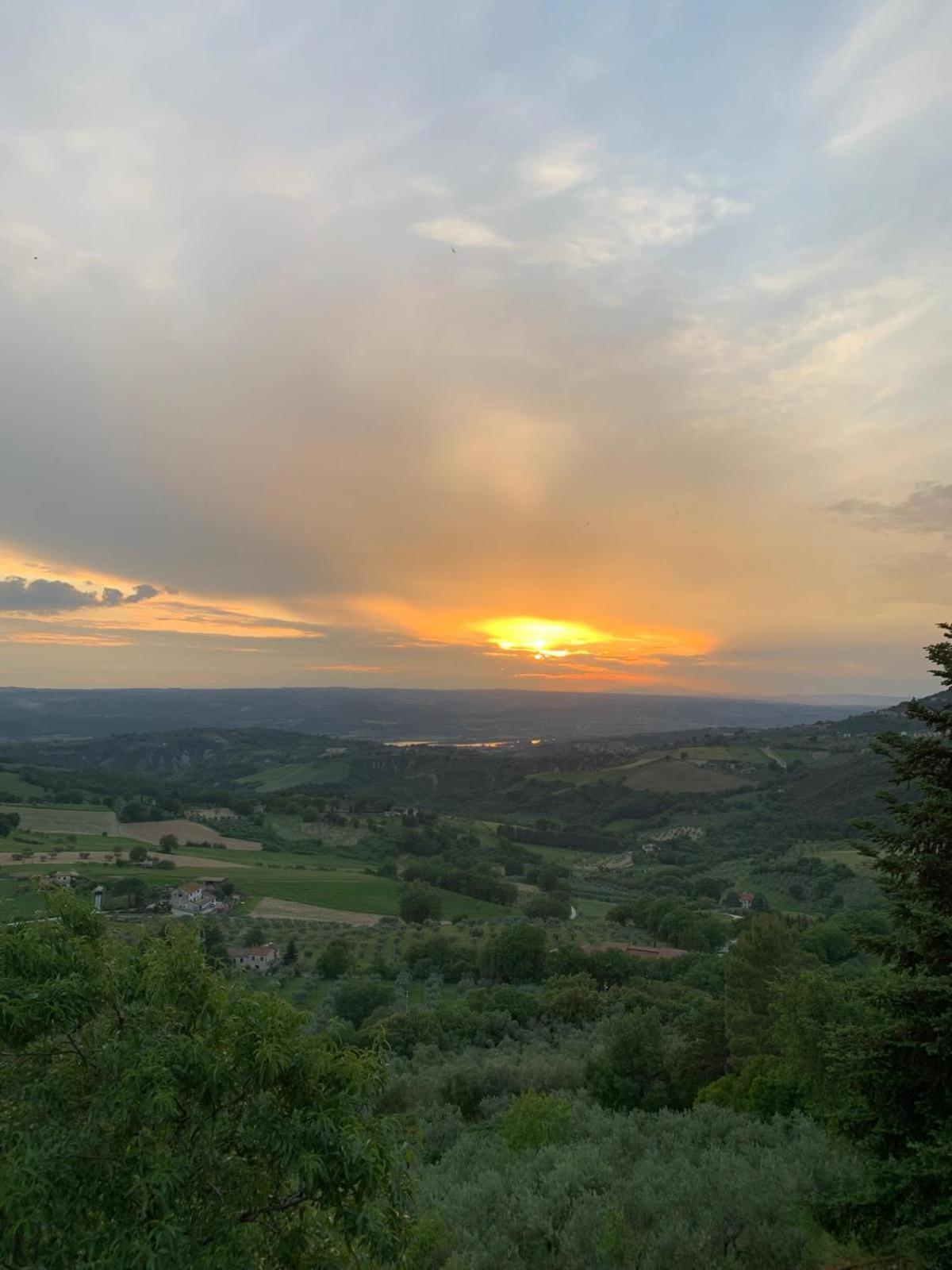 Il Nido Dell'Aquila-Lugnano In Teverina Bagian luar foto